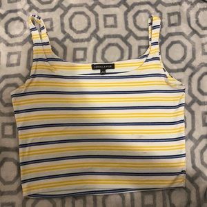 Kendall and Kylie crop top L